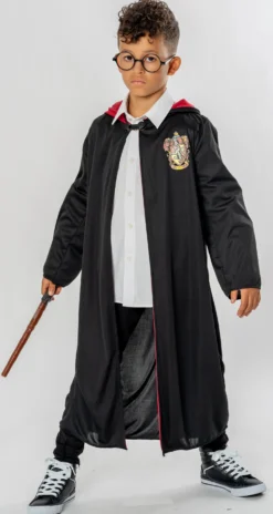 Harry Potter asusetti; kaapu, lasit ja taikasauva