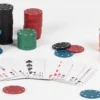 Juomapeli shottipokeri
